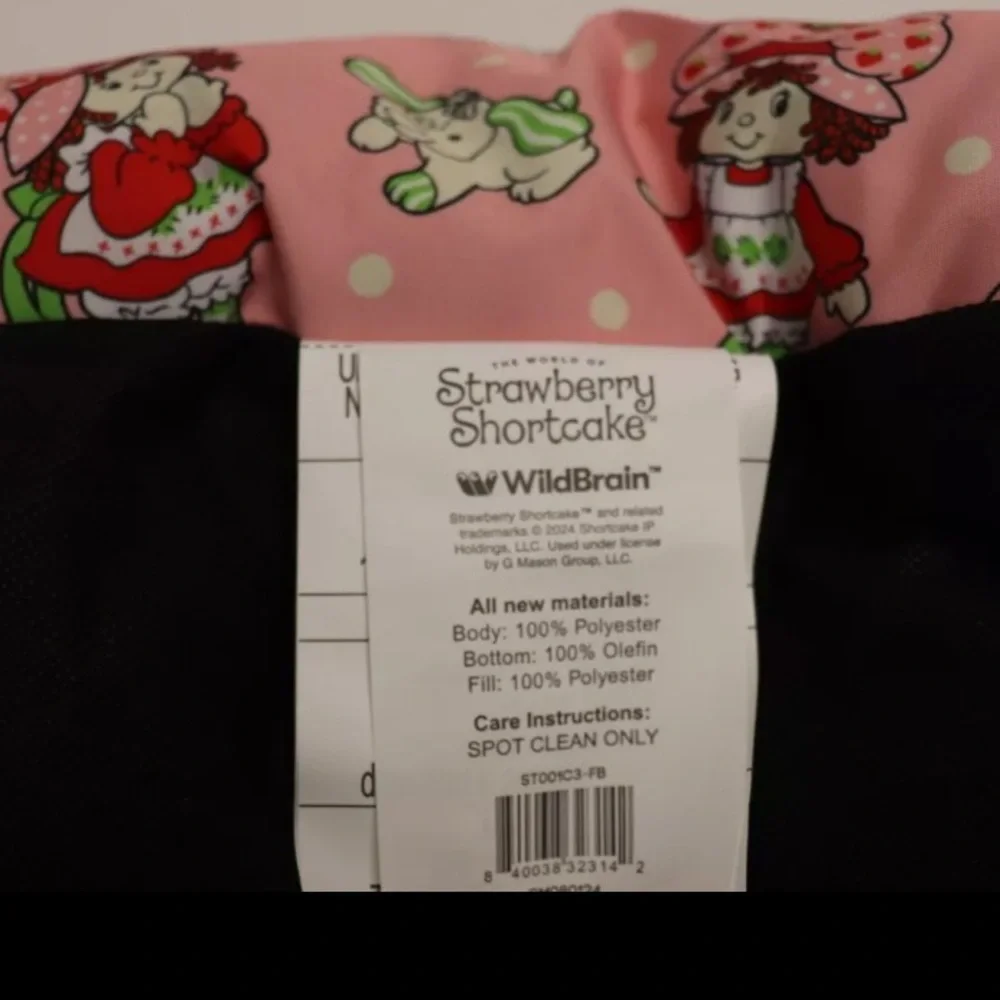 STRAWBERRY SHORTCAKE PET BED